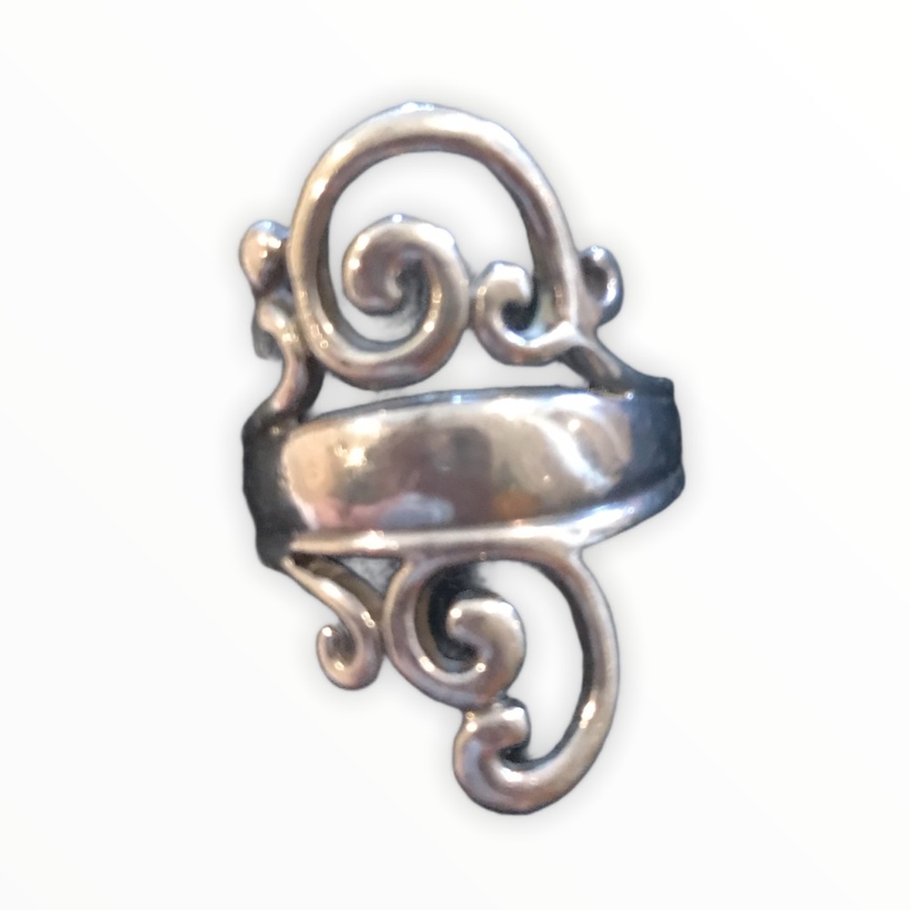 925 Stamped Sterling Silver Ring Size 8 - Picture 10 of 15